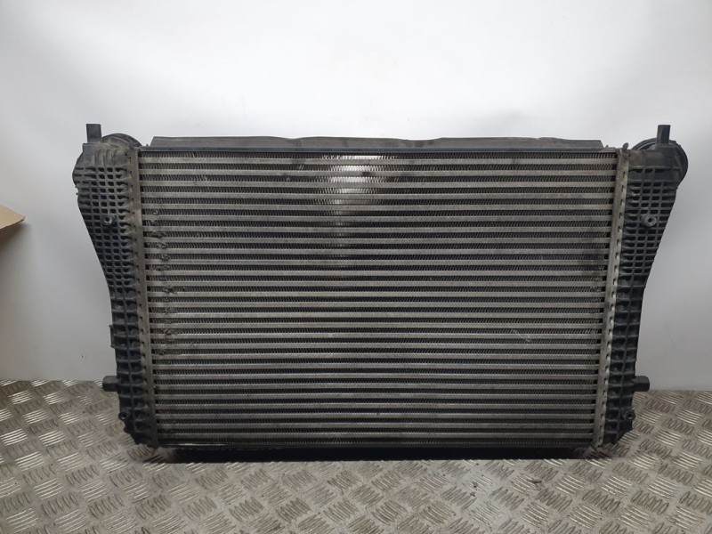 Recambio de intercooler para volkswagen passat berlina (3c2) advance referencia OEM IAM 3C0145805P N6893002 BEHR