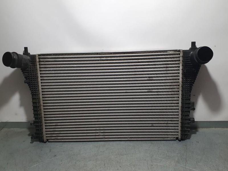 Recambio de intercooler para volkswagen tiguan (5n2) advance bluemotion referencia OEM IAM 3C0145805AM 3002AD05 DELPHI