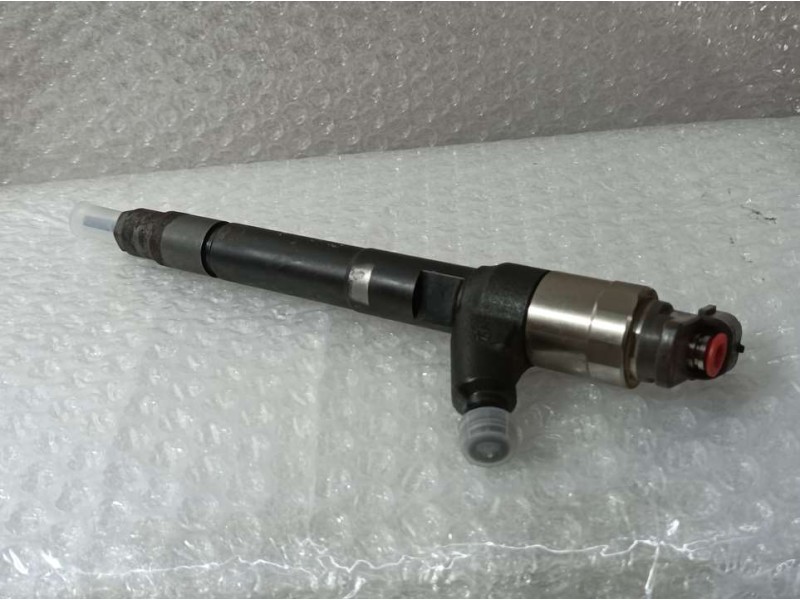 Recambio de inyector para opel astra j lim. 4türig business referencia OEM IAM 55578075  DENSO