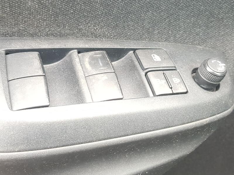 Recambio de mando elevalunas delantero izquierdo para toyota yaris (_p21_, _pa1_, _ph1_) 1.5 hybrid (mxph11) referencia OEM IAM 