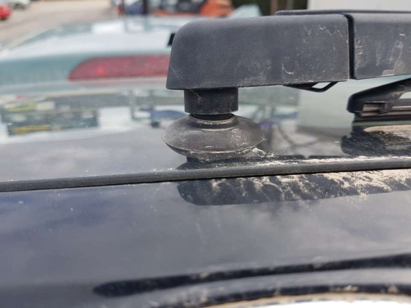 Recambio de motor limpia trasero para hyundai i20 klass referencia OEM IAM 98700Q0000  