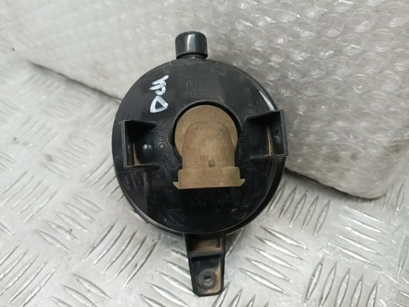 Recambio de faro antiniebla derecho para kia sorento 2.5 crdi active referencia OEM IAM 922023E500  