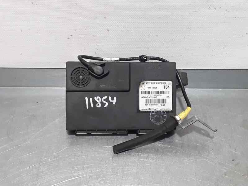 Recambio de modulo electronico para hyundai i30 classic referencia OEM IAM 954002L100  