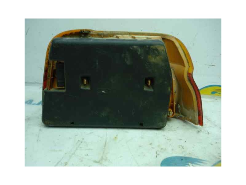 Recambio de piloto trasero izquierdo para ford orion clx referencia OEM IAM 1052429  