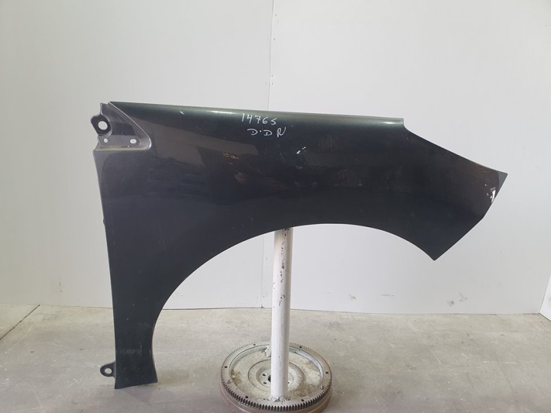 Recambio de aleta delantera derecha para peugeot 308 sport referencia OEM IAM 7841Y1  