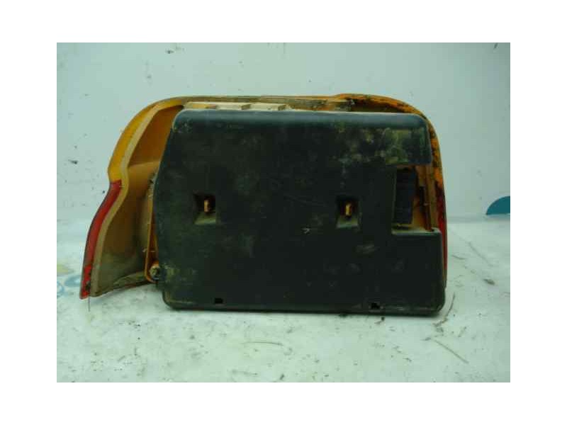 Recambio de piloto trasero derecho para ford orion clx referencia OEM IAM 1052403  