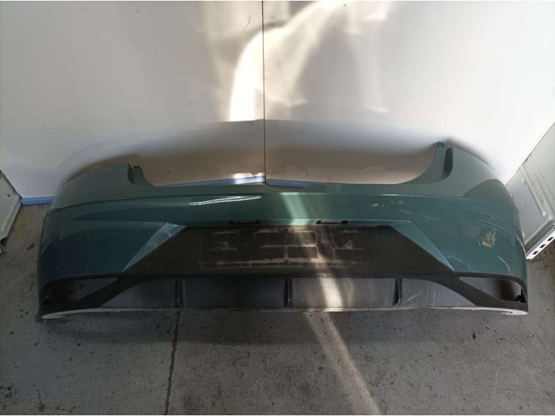 Recambio de paragolpes trasero para hyundai i20 klass referencia OEM IAM 86611Q0000  