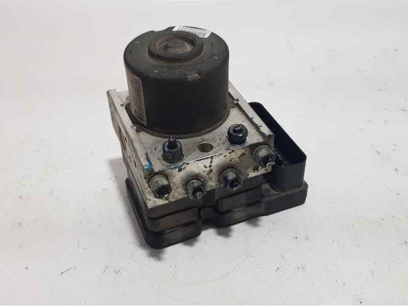 Recambio de abs para ford focus berlina (cap) ghia referencia OEM IAM 3M512M110GA 10020700524 ATE