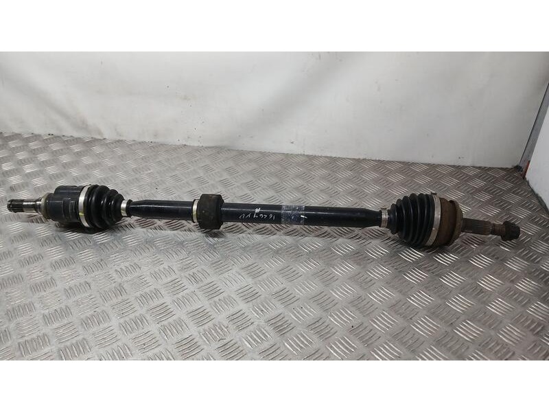 Recambio de transmision delantera derecha para toyota auris active referencia OEM IAM 4341002B50  