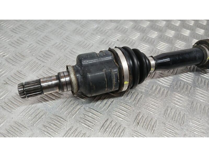 Recambio de transmision delantera derecha para toyota auris active referencia OEM IAM 4341002B50  