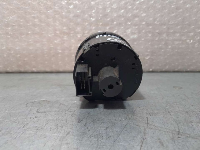 Recambio de mando luces para volkswagen passat berlina (3c2) advance referencia OEM IAM 1K0941431AS  TOCADO