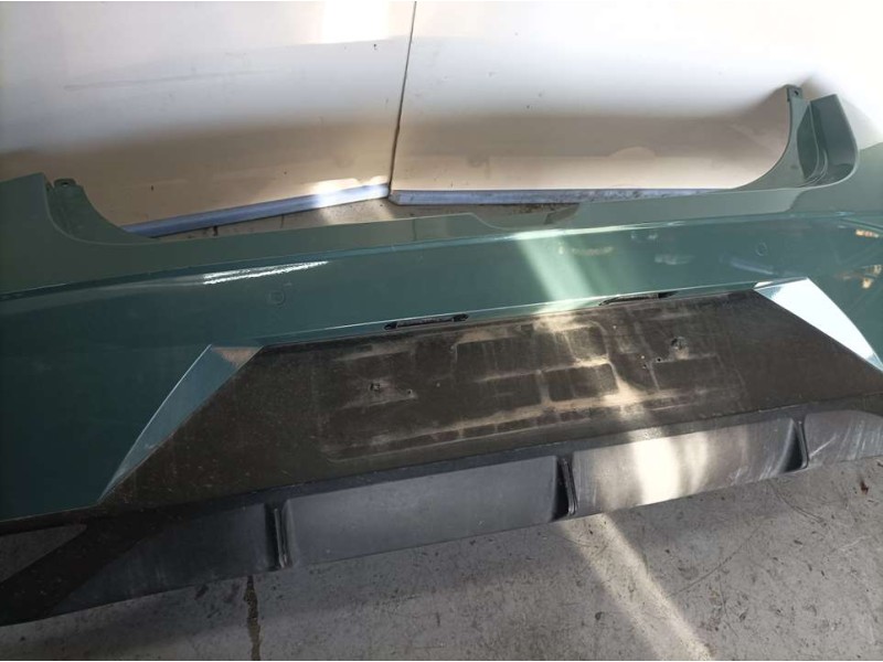 Recambio de paragolpes trasero para hyundai i20 klass referencia OEM IAM 86611Q0000  