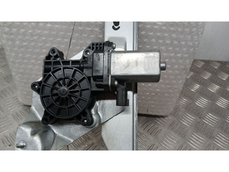 Recambio de elevalunas delantero derecho para dacia duster (hs_) 1.5 dci 4x4 referencia OEM IAM 807206838R ELECTRICO 2 PINS 