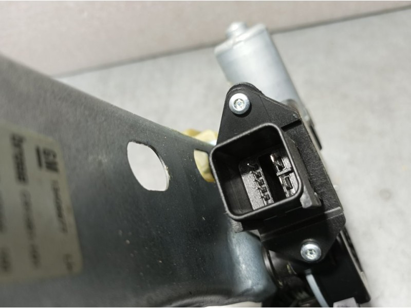 Recambio de elevalunas trasero izquierdo para opel astra k lim. 5türig dynamic referencia OEM IAM 13406677 C31351101 BROSE ELECT