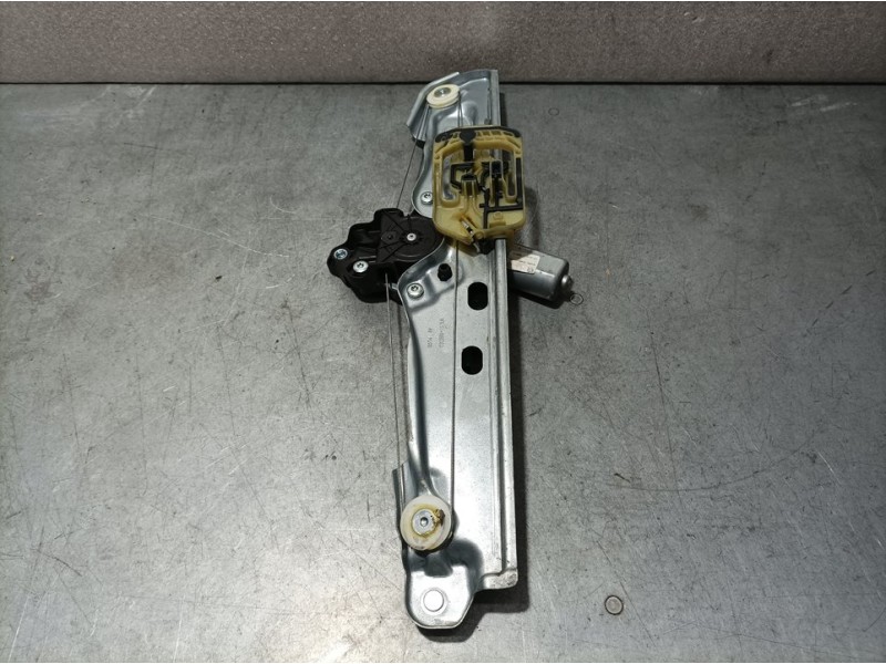 Recambio de elevalunas trasero izquierdo para opel astra k lim. 5türig dynamic referencia OEM IAM 13406677 C31351101 BROSE ELECT