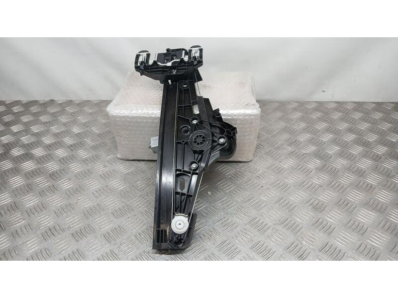 Recambio de elevalunas trasero derecho para peugeot 308 style referencia OEM IAM 9830816680 ELECTRICO 2 PINS E22359104