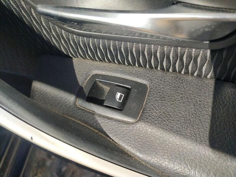 Recambio de mando elevalunas trasero derecho para bmw 3 gran turismo (f34) 318 d referencia OEM IAM 61319208106  