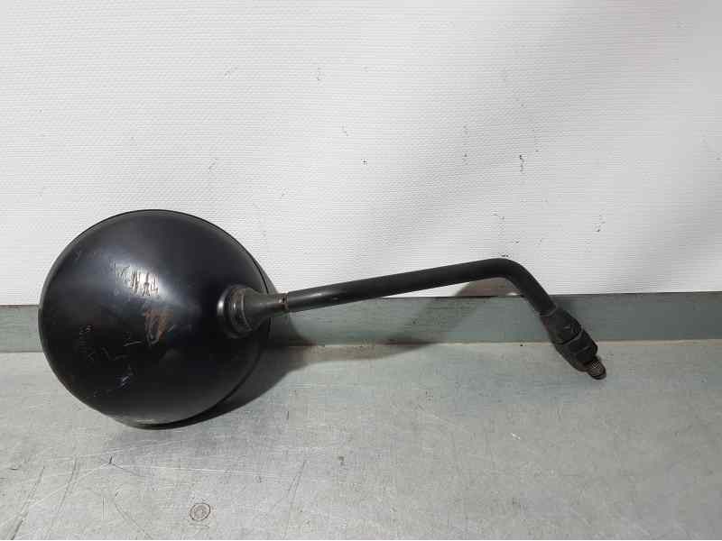 Recambio de retrovisor derecho para aprilia scarabeo scarabeo 250 referencia OEM IAM   ROZADO