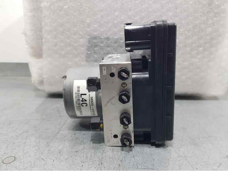 Recambio de abs para kia stonic (ybcuv) concept referencia OEM IAM 58920H8250  MANDO