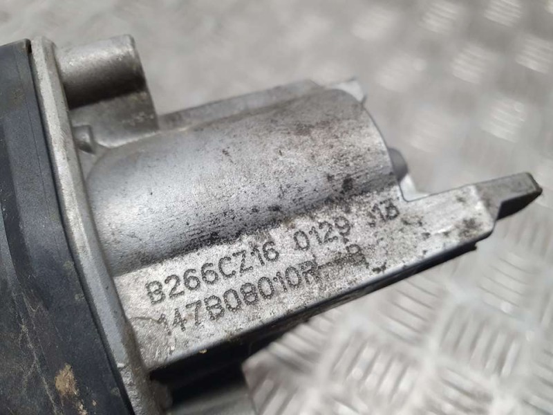 Recambio de valvula escape para renault kadjar business referencia OEM IAM 147B08010R B266CZ16 