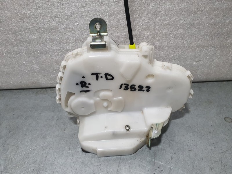 Recambio de cerradura puerta trasera derecha para honda civic berlina 5 (fk) 1.4 comfort referencia OEM IAM 72611SMG  2 PINES