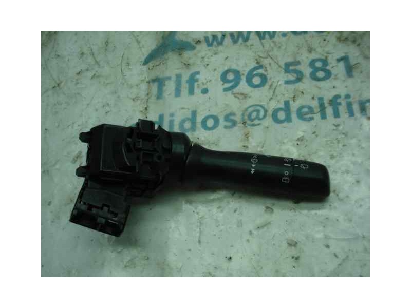 Recambio de mando limpia para toyota yaris live referencia OEM IAM 846520D031  