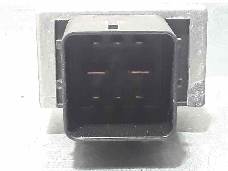 Recambio de rele para renault captur zen referencia OEM IAM 110678071R  