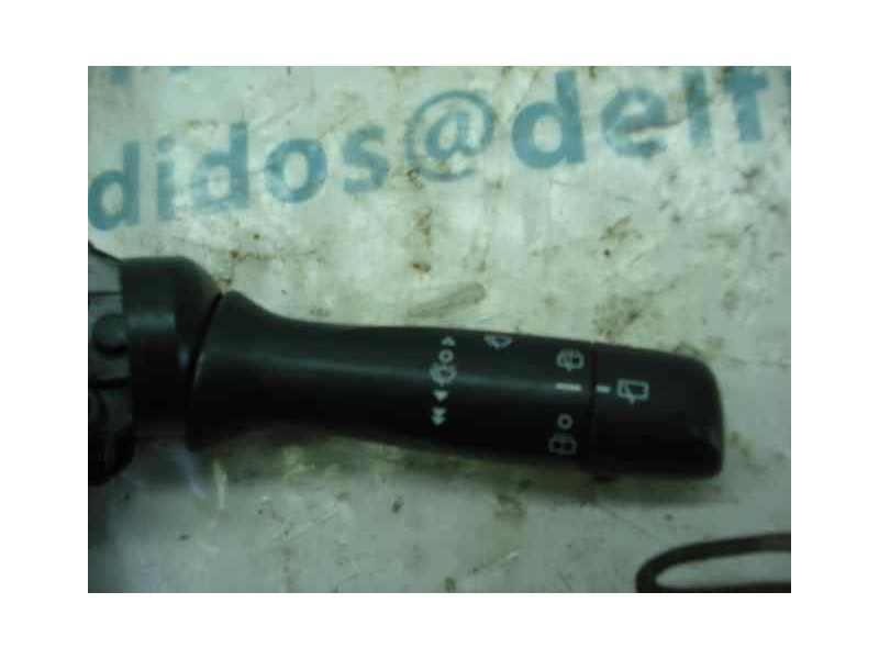 Recambio de mando limpia para toyota yaris live referencia OEM IAM 846520D031  