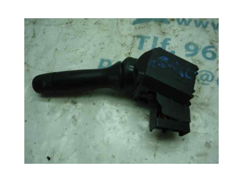 Recambio de mando limpia para toyota yaris live referencia OEM IAM 846520D031  