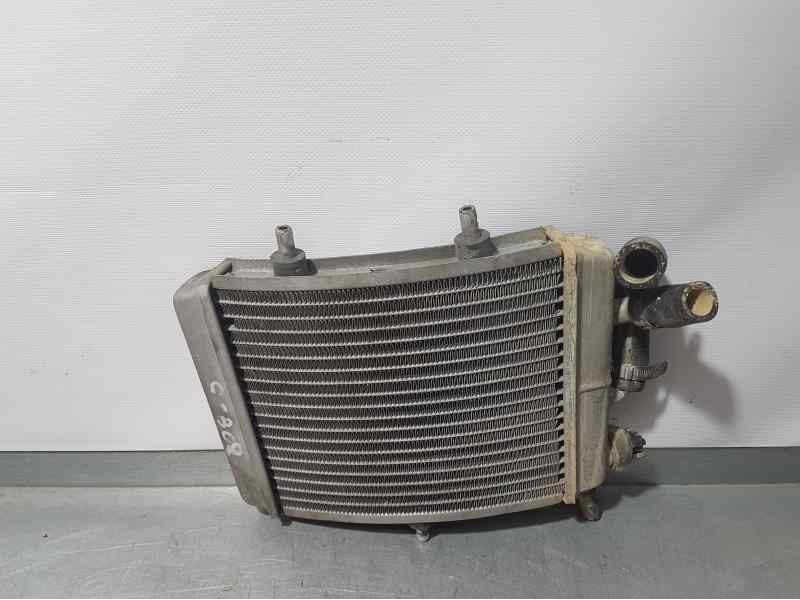 Recambio de radiador agua para aprilia scarabeo scarabeo 250 referencia OEM IAM 8202209  