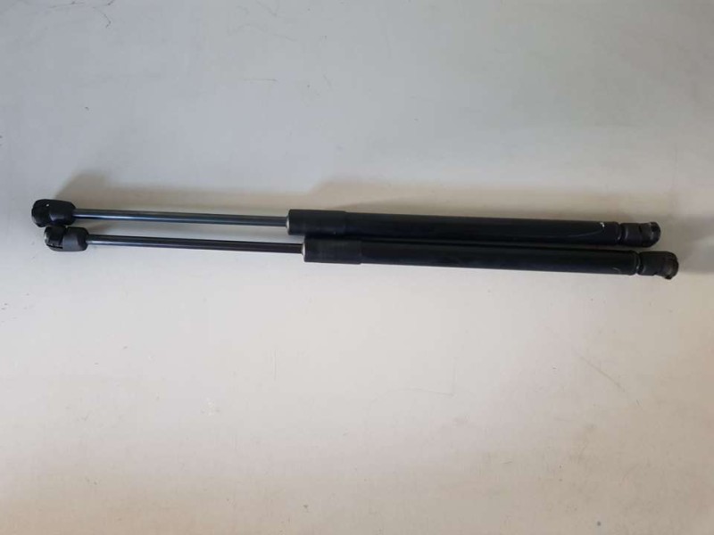 Recambio de amortiguadores maletero / porton para kia stonic (ybcuv) concept referencia OEM IAM 55310H8600  