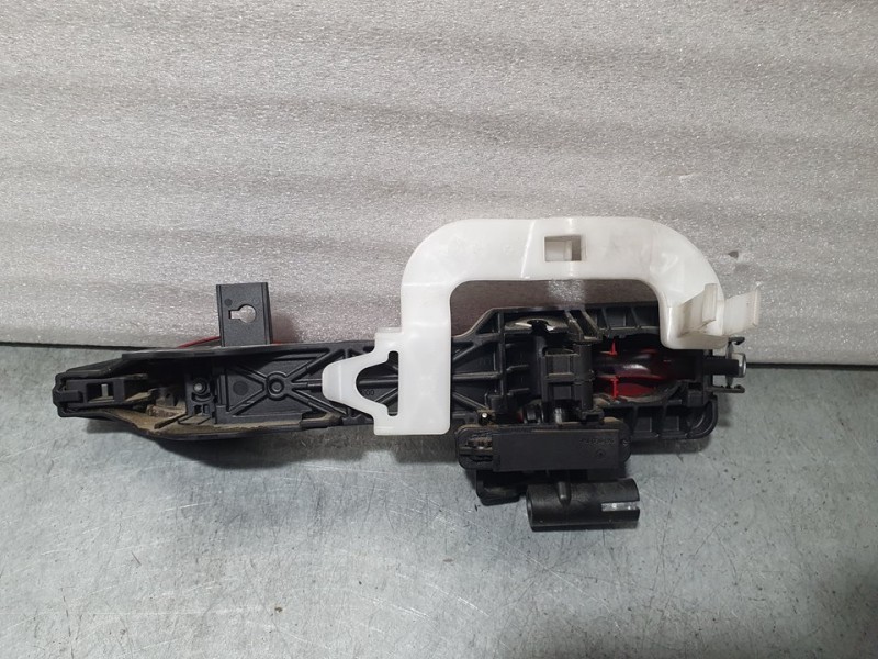 Recambio de maneta exterior delantera derecha para hyundai ix35 classic 2wd referencia OEM IAM SIN REF  