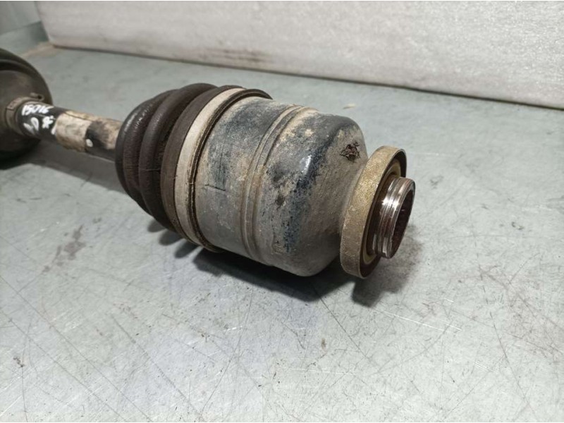 Recambio de transmision delantera derecha para kia sorento 2.5 crdi active referencia OEM IAM 495003E201  