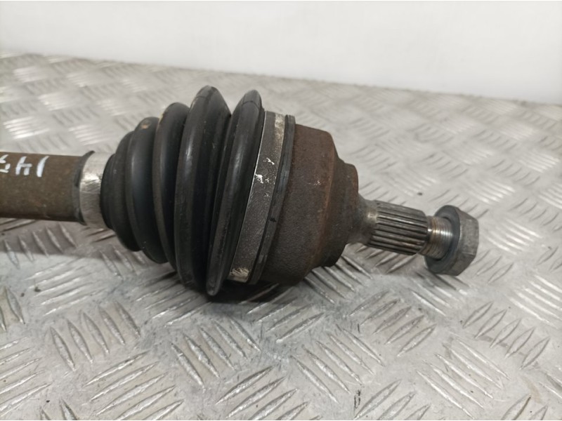 Recambio de transmision delantera derecha para peugeot 308 sport referencia OEM IAM 9661107280  