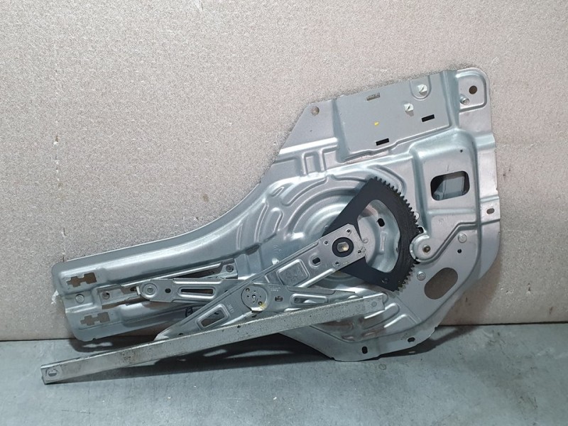 Recambio de elevalunas trasero derecho para hyundai tucson (jm) 2.0 crdi comfort referencia OEM IAM 834802E010  ELECTRICO 2 PINS