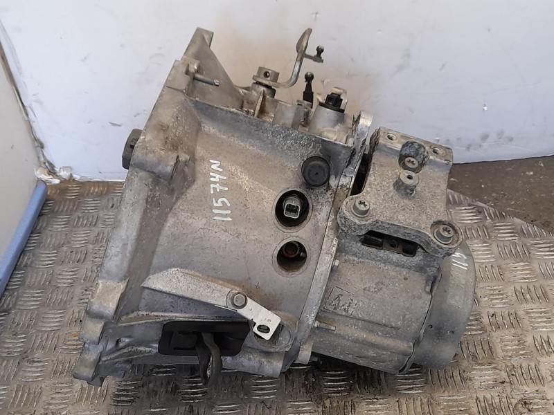 Recambio de caja cambios para citroën c3 exclusive referencia OEM IAM 20DP66 5489786 5VELOCIDADES