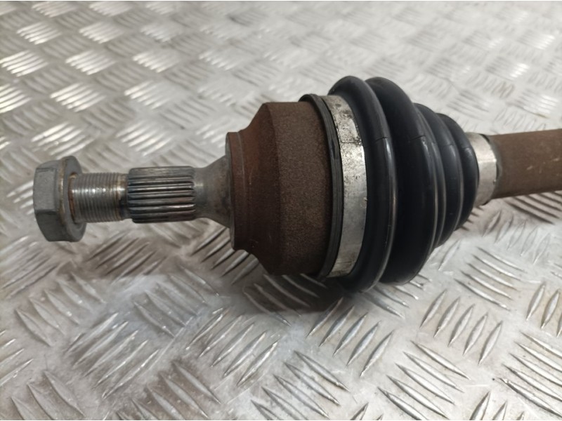 Recambio de transmision delantera izquierda para peugeot 308 sport referencia OEM IAM 9656135280  