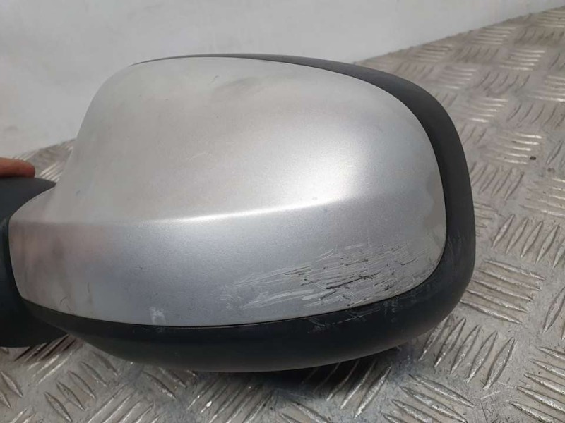 Recambio de retrovisor izquierdo para dacia sandero básico referencia OEM IAM 963025583R  C/ M TOCADO