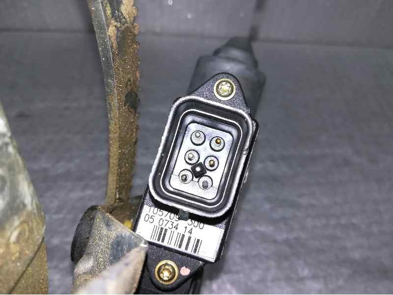 Recambio de elevalunas delantero derecho para opel corsa b eco referencia OEM IAM 90520190 6 PINS ELECTRICO GM