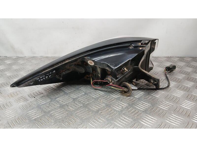 Recambio de piloto trasero derecho exterior para ford kuga iii (dfk) 2.5 duratec plug-in-hybrid referencia OEM IAM LV4B13404BF R