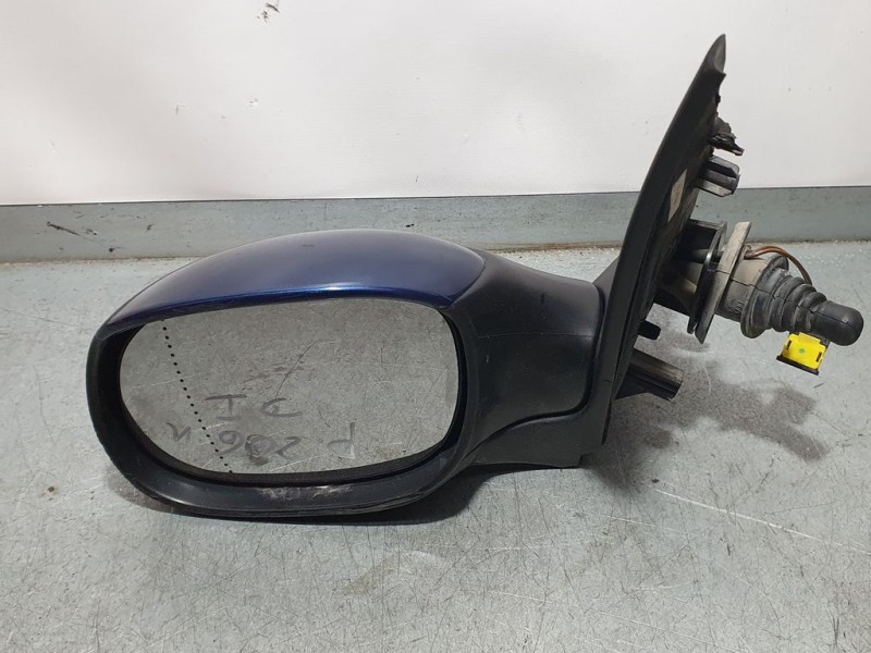 Recambio de retrovisor izquierdo para peugeot 206 berlina 1.4 hdi referencia OEM IAM 1608264280  C/ MANDO