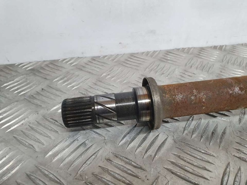 Recambio de transmision delantera derecha para dacia sandero básico referencia OEM IAM 8201052989  