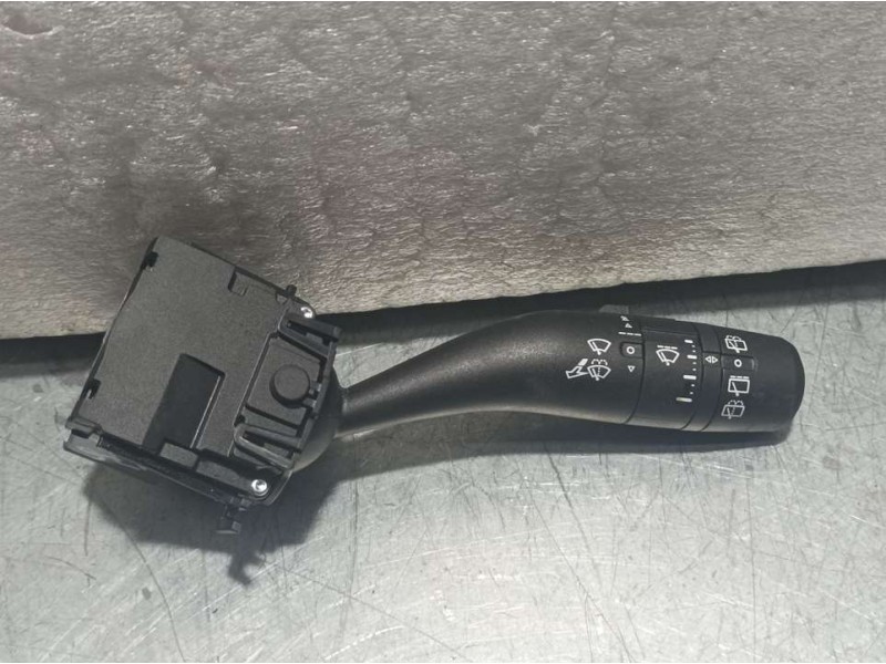 Recambio de mando limpia para mg zs 1.0 vti referencia OEM IAM 1013888801  