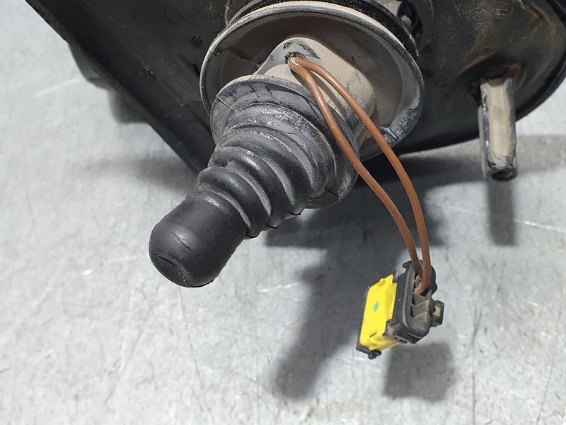 Recambio de retrovisor izquierdo para peugeot 206 berlina 1.4 hdi referencia OEM IAM 1608264280  C/ MANDO