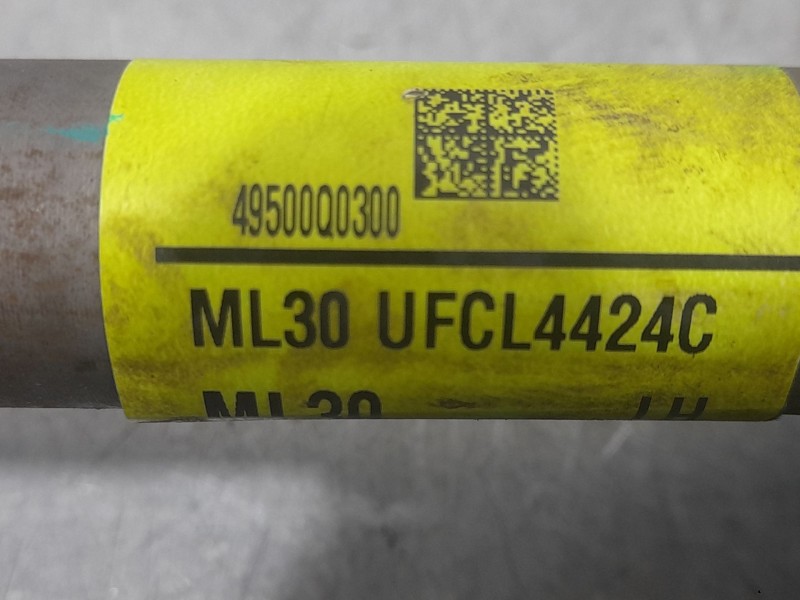 Recambio de transmision delantera izquierda para hyundai i20 klass referencia OEM IAM 49500Q0300 ML30UFC4424C 