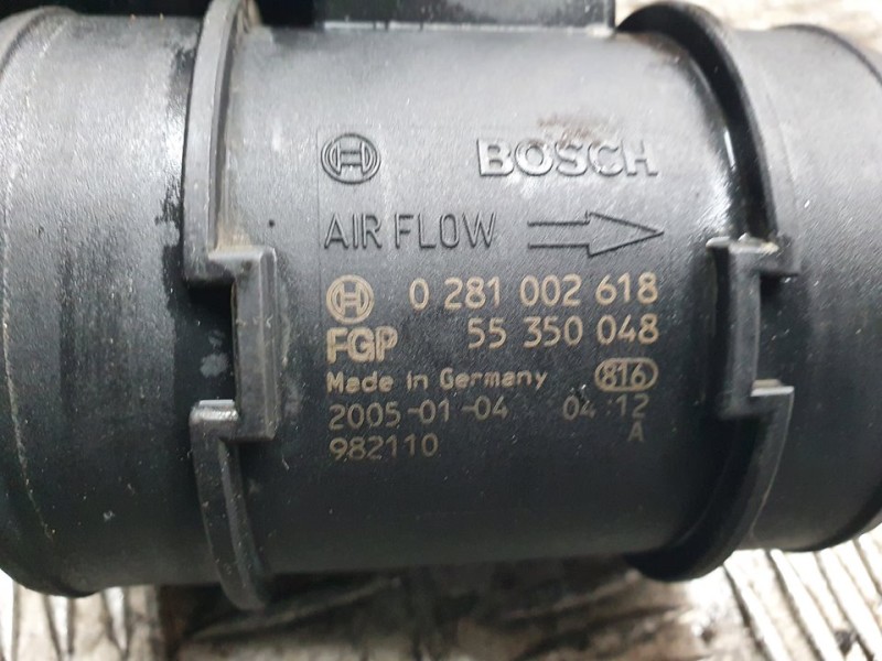 Recambio de caudalimetro para opel astra h ber. cosmo referencia OEM IAM 55350048 0281002618 