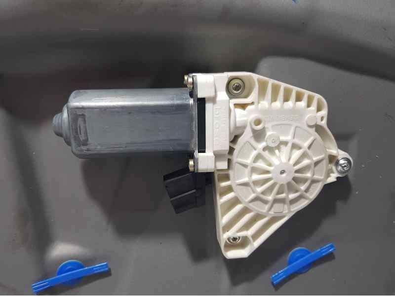 Recambio de elevalunas delantero izquierdo para mercedes-benz clase a (w169) a 170 (169.032) referencia OEM IAM A169701379 ZGS00