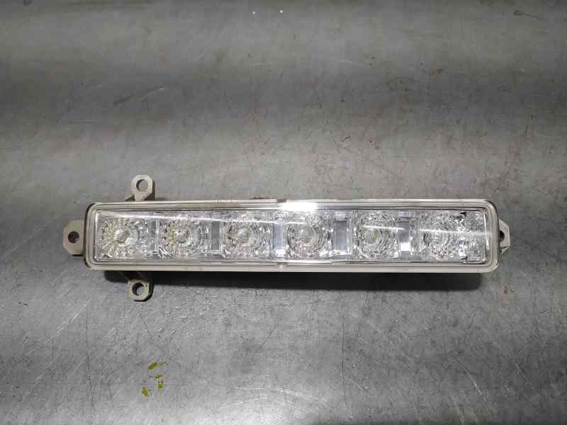 Recambio de piloto delantero derecho para toyota aygo x-cite referencia OEM IAM 9677409380 89208641 VALEO LUZ DIA