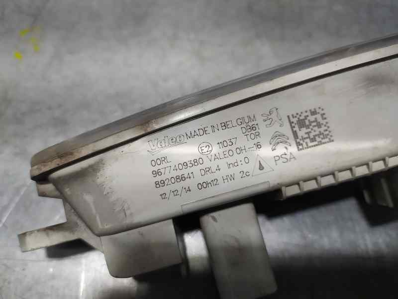 Recambio de piloto delantero izquierdo para toyota aygo x-cite referencia OEM IAM 9677409380 89208641 VALEO LUZ DIA