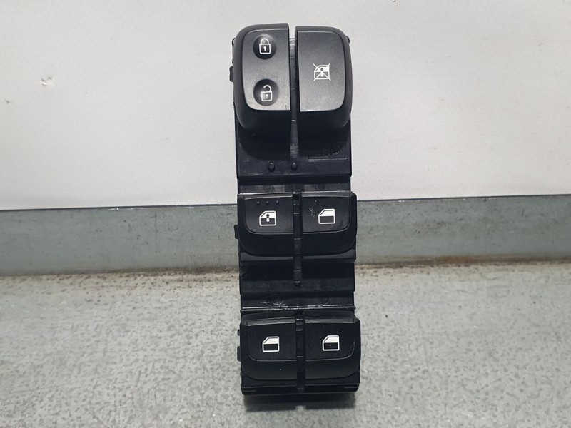 Recambio de mando elevalunas delantero izquierdo para kia picanto (ja) attract referencia OEM IAM 93570Q6020  